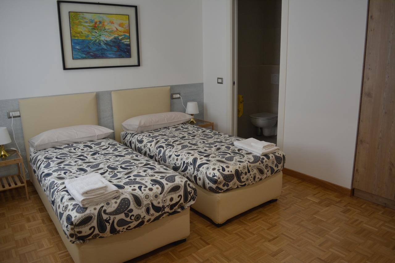 La Scala Rho B&B Bagian luar foto